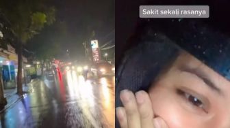 Cewek Nangis Dibonceng Pacar Gegara Jas Hujan: Kok Tega, Sakit Banget