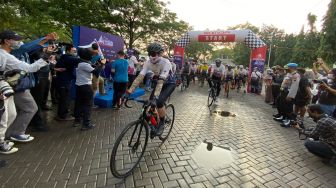 Bertema "Saya Sudah Divaksin" Ganjar dan Gibran Pimpin Langsung Tour de Borobudur 2021