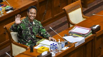 DPR Sahkan Pemberhentian Hadi Tjahjanto dan Pengangkatan Andika jadi Panglima TNI