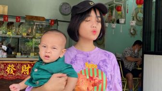 Kondisi Mulai Membaik, Gala Sky Anak Vanessa Angel Pulang ke Jakarta Hari Ini