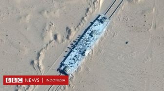 China Dipantau Satelit AS Bangun Tiruan Kapal Perang di Tengah Gurun