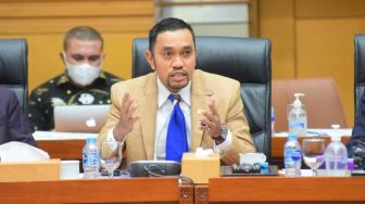 Anggota DPRD Ahmad Sahroni Tanggapi Permintaan Maaf Adam Deni, Ini Katanya