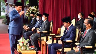 Jokowi Resmikan Tugu Api Semangat Indonesia Merdeka di Lapangan Kemhan