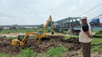 Antisipasi Banjir, Pemkab Gresik Perbaiki Tanggul Jebol di Desa Cerme