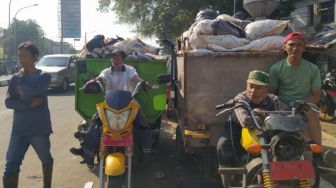Atasi Masalah Sampah, Pemkot Ternate Distribusikan Kendaraan Roda Tiga untuk Tiga Kecamatan