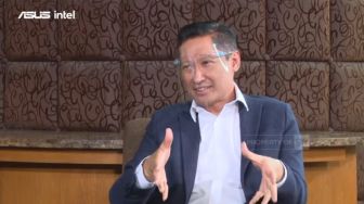 Jokowi Turunkan Harga Tes PCR, Mardigu: Bos Kalau Pahlawan Ya Gratis Lah! 