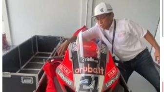 Heboh, Motor Ducati Dibongkar Ilegal di Sirkuit Mandalika, dr Tirta: Memalukan dan Norak