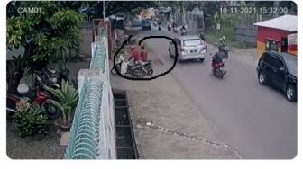 Lagi Antar ke Rumah, Paket Sekarung Milik Kurir Digarong Maling