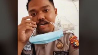 Kocak! Viral Satpam Punya Kumis Unik, Bisa Jadi Gantungan Masker hingga Timbangan