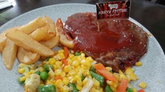 Begini Cara Mengetahui Tingkat Kematangan Steak Wagyu yang Tepat