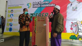 Usai Divaksin COVID-19 Warga Cimahi Dapat Kulkas Hingga Mesin Cuci, Begini Ceritanya