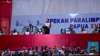 Tutup Peparnas XVI Papua, Jokowi: Kesimpulannya Bukan Hanya Torang Bisa, Tapi Torang Hebat