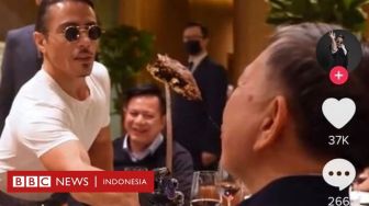 Menteri Vietnam Dikritik Gara-gara Makan Daging Steak Lapis Emas