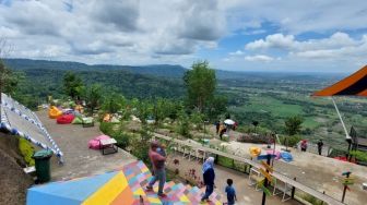 Diserbu Wisatawan, Menilik Langsung Destinasi Wisata Hits Obelix Hill di Yogyakarta