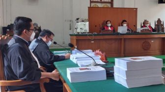 Penampakan Dokumen Tebal 780 Halaman KPK untuk Menuntut Nurdin Abdullah