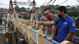 Ke Luar Kota Saat Jakarta Banjir, Kenneth PDIP: Kenapa Anies Tambeng Banget?