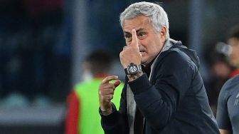 Mourinho Masih Dongkol Meski Roma ke 16 Besar Liga Konferensi, Ini Alasannya