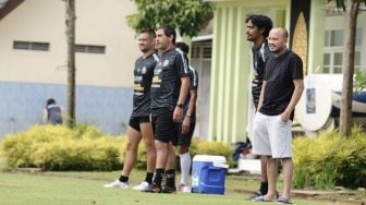 Enggan Tanggapi Rumor Transfer, Arema FC Pilih Fokus ke Pertandingan BRI Liga 1