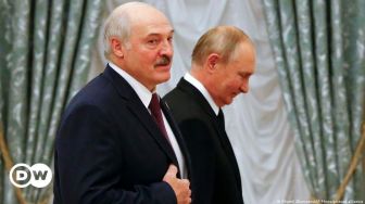 Apa Peran Putin di Balik Tuduhan Lukashenko Bawa Migran ke Perbatasan UE?