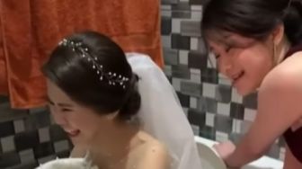 Viral Pengantin Wanita Kebelet ke Toilet Ditemani Bridesmaid, Netizen Penasaran Endingnya