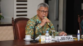 Ada Anggota DPR Positif Covid-19, Komisi II Skors Fit and Proper Test Calon Anggota KPU-Bawaslu untuk Tes PCR