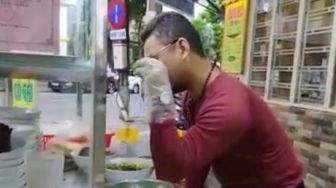 Bikin Parodi Video Salt Bae, Penjual Mie di Vietnam Ini Dipanggil Polisi