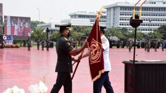 Pesan Marsekal Hadi Tjahjanto Ke Jenderal Andika Perkasa Saat Sertijab Panglima TNI