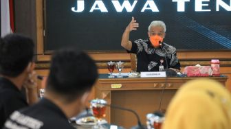 Soal Upah Buruh, Ganjar Pranowo Kaji Penetapan UMP Ganda