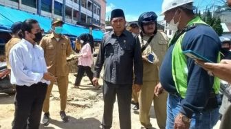 Kecewa dengan Pengerjaan Proyek Drainase, Anggota DPRD Bukittinggi Ngamuk