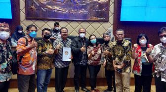 500 Ribu Warga Pemilik Surat Ijo di Surabaya Sampaikan Aspirasi Mereka Pada Junimart
