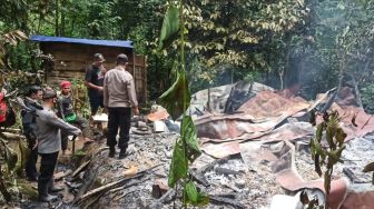 Tragis! Akibat Lampu Sentir,Rumah Nenek Sebatang Kara di Purbalingga Ludes Terbakar