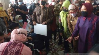 Anak Yatim dan Orang Tak Mampu di Indramayu Diguyur Bantuan Rp 3,3 Miliar