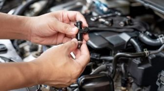 Cek Cara Membersihkan Injektor Mobil yang Mudah