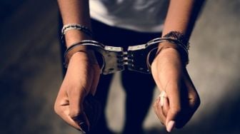 Biar Kapok! Dua Bandit Pencuri Motor Tukang Sapu di Rungkut Surabaya Berlebaran di Penjara