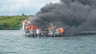 Speedboad Pembawa Sayur Terbakar di Perairan Belakang Padang, ABK Terluka
