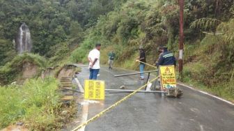 Tanah Longsor di Samosir Akibatkan Akses Jalan Terputus