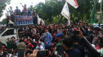Resmi Revisi UMP DKI Jadi Rp4,6 Juta, Anies Ancam Sanksi Pengusaha yang Tak Ikuti Aturan