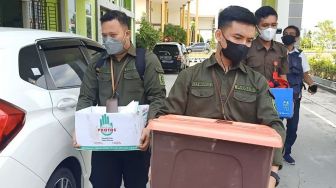 Berjam-jam Digeledah, Jaksa Amankan Tiga Boks Berkas di Kantor Dinkes Bintan