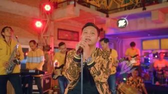 Lirik Lagu Madiun Ngawi - Denny Caknan feat Yeni Inka