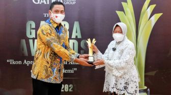 Dinilai Mampu Ringankan Beban Masyarakat, Mensos Dianugerahi GATRA Awards 2021