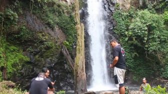 Surga Tersembunyi di Jember Itu Bernama Air Terjun Anugerah Tunjung Angin