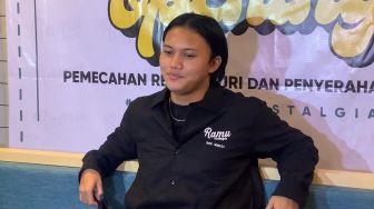 Buka Bisnis, Rizky Febian Wujudkan Mimpi Lina Jubaedah