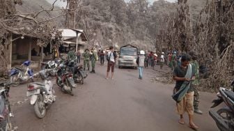 10 Fakta Erupsi Gunung Semeru: Banyak Korban Luka Bakar sampai Terjebak di Tambang