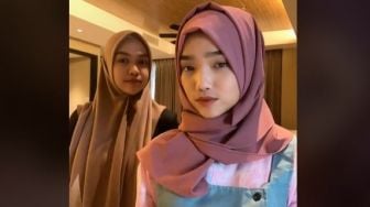 Dilihat Bikin Adem, Gaya Cantik Fuji Mendadak Pakai Hijab Jadi Sorotan