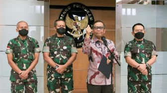 Pertemuan Tertutup, Mahfud MD dan KSAD Bahas Upaya Dialog Untuk Papua