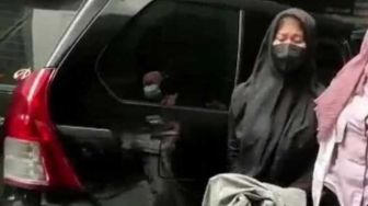 Penjelasan Polisi Terkait Siskaeee Memakai Jilbab usai Ditangkap