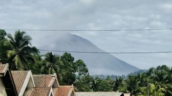 Update Kabar Gunung Semeru, dari Desa Sumberwuluh Lumajang Terpantau Cerah Selasa Pagi