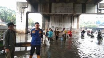 Fly Over Taman Cibodas Tergenang, Begini Penanganan DLH dan Trantib Cibodas