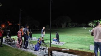 Padukan Olahraga Golf dan Tempat Nongkrong, Begini Keseruan Hyatt Night Driving Range