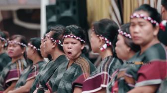 Pakaian Adat Sumatera Utara, dari Batak Toba Hingga Suku Nias